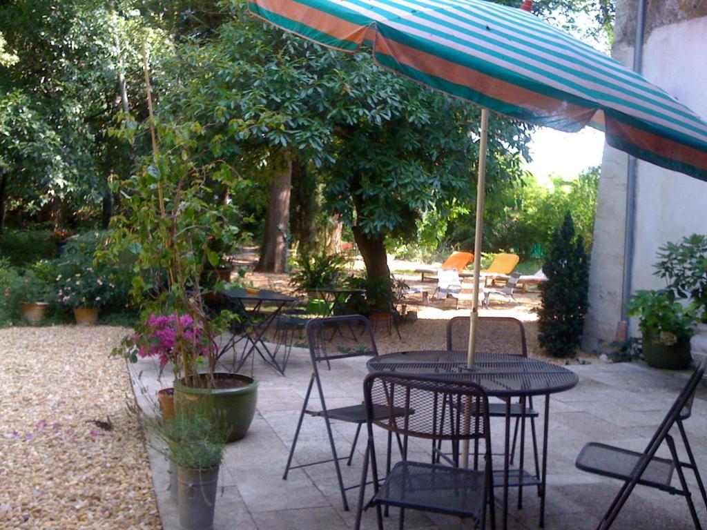 Sommières Maison D'Hotes La Boca חדר תמונה